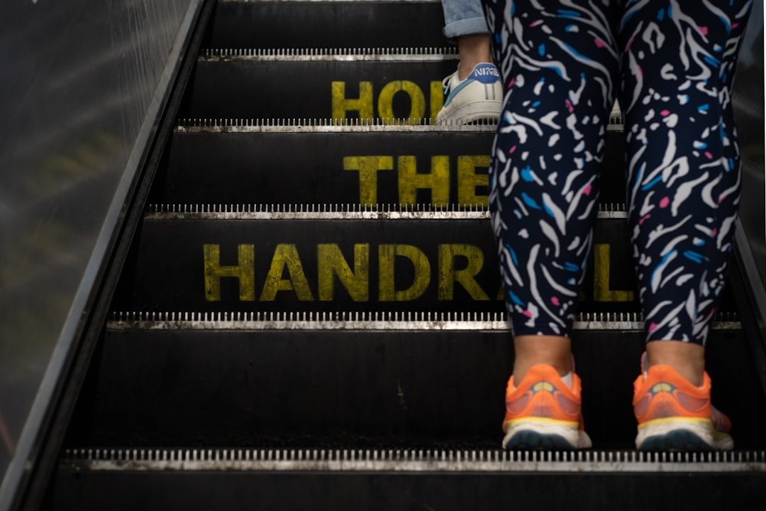 Are Left-Handed People Naturally More Competitive? A Scientific Look